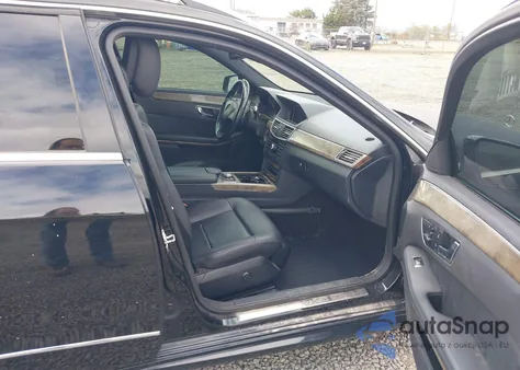 2011 Mercedes-Benz E 350 4Matic z USA, uszkodzony, nr VIN WDDHH8HB8BA219906